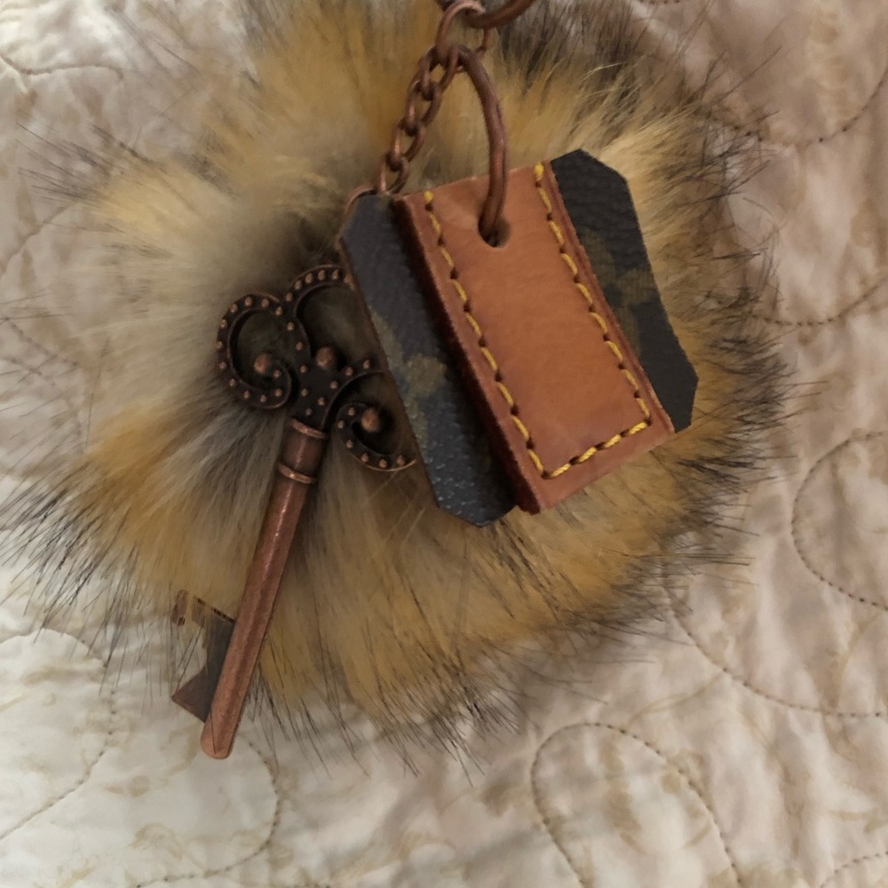 Fur pom pom keychain, bottle opener keychain